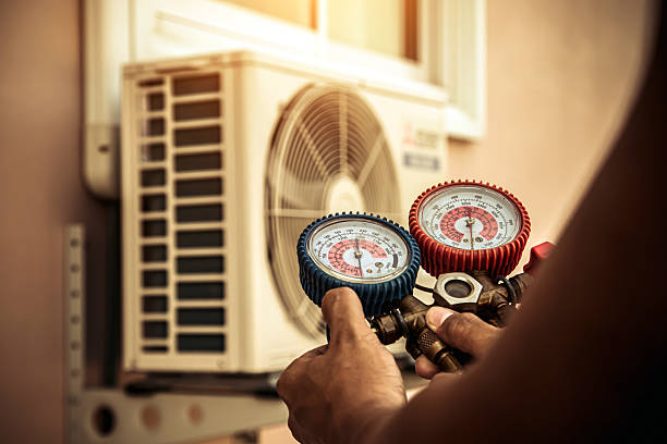Professional Ac Installation technician working in Round Rock, TX
